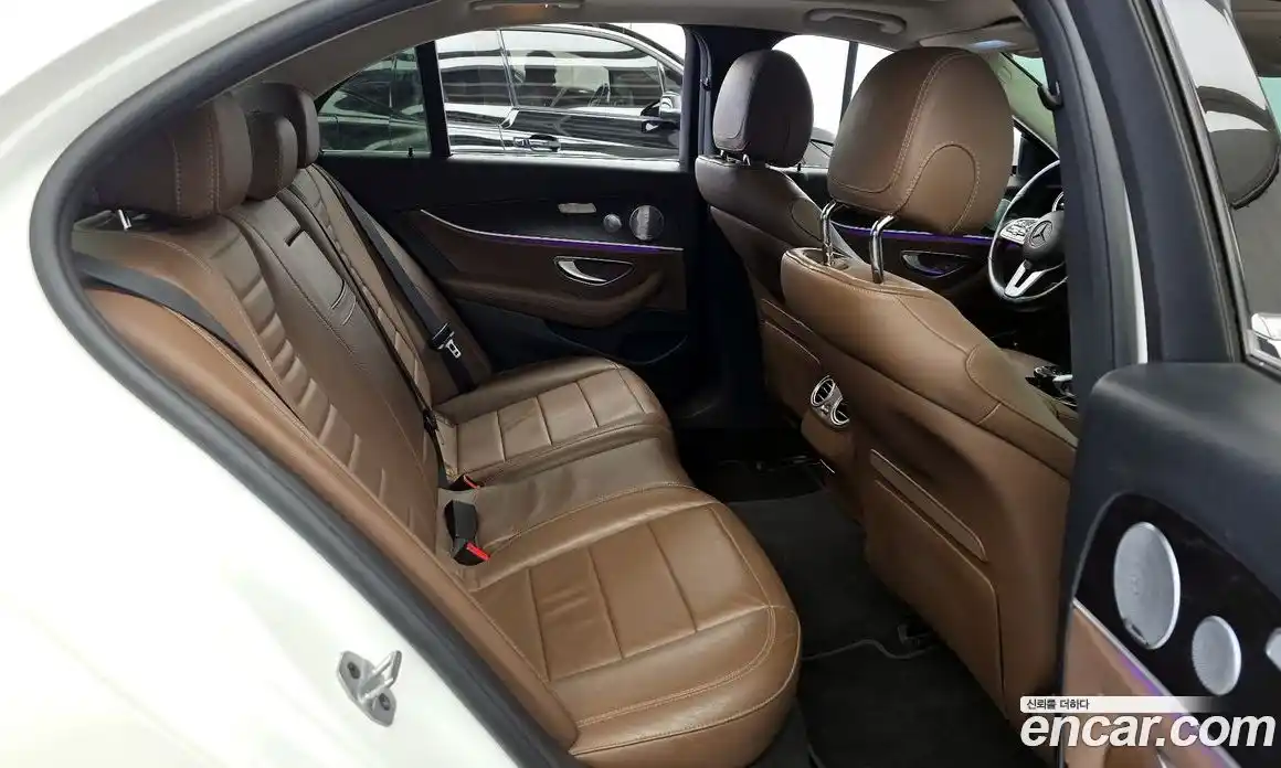 Mercedes-Benz E-Class 2018 2.0 автомат (гидро), фото 18