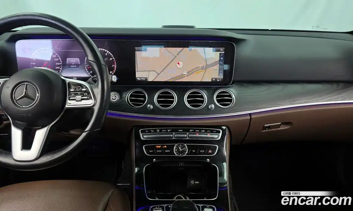 Mercedes-Benz E-Class 2018 2.0 автомат (гидро), фото 20