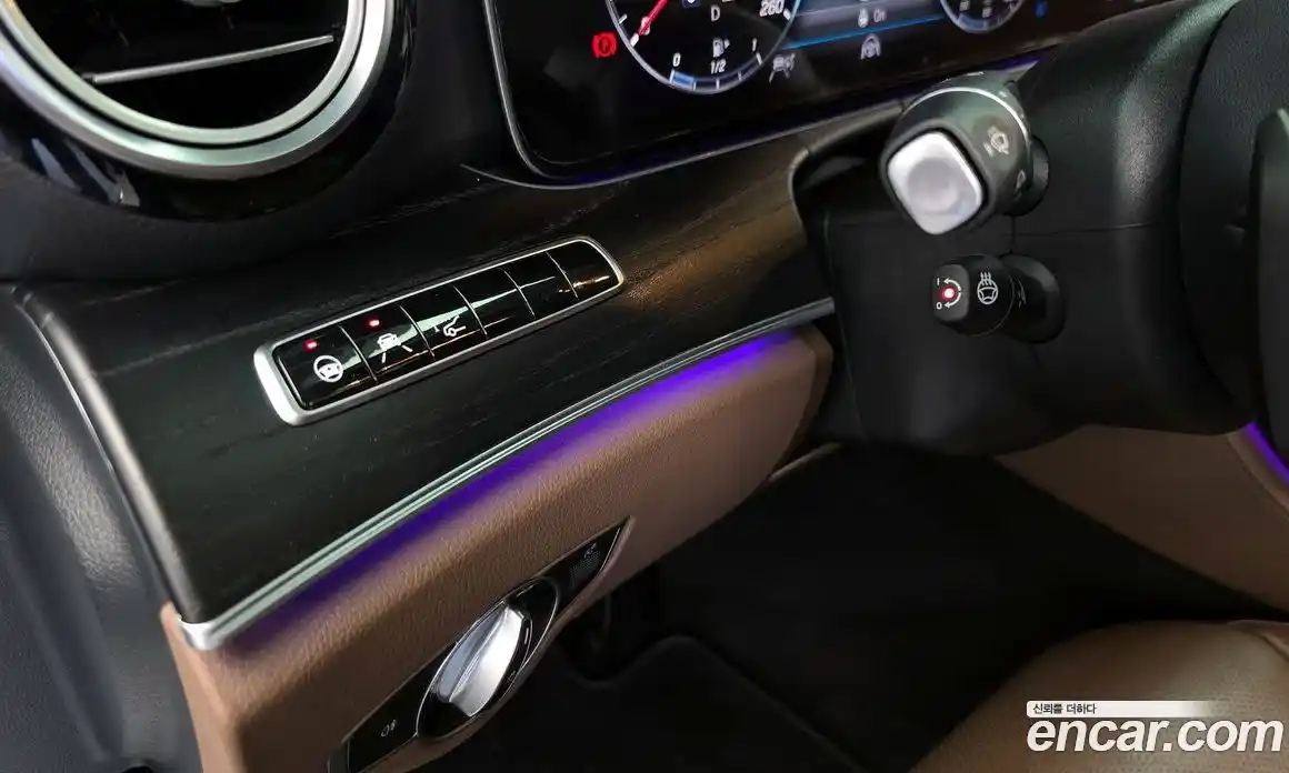 Mercedes-Benz E-Class 2018 2.0 автомат (гидро), фото 28