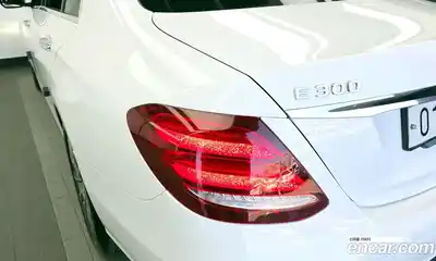 Mercedes-Benz E-Class 2018 2.0 автомат (гидро), миниатюра 9