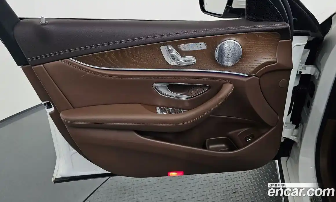 Mercedes-Benz E-Class 2019 2.0 автомат (гидро), фото 14
