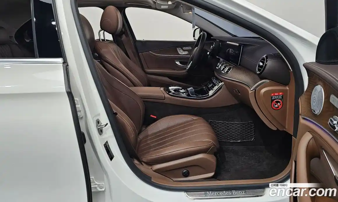 Mercedes-Benz E-Class 2019 2.0 автомат (гидро), фото 16