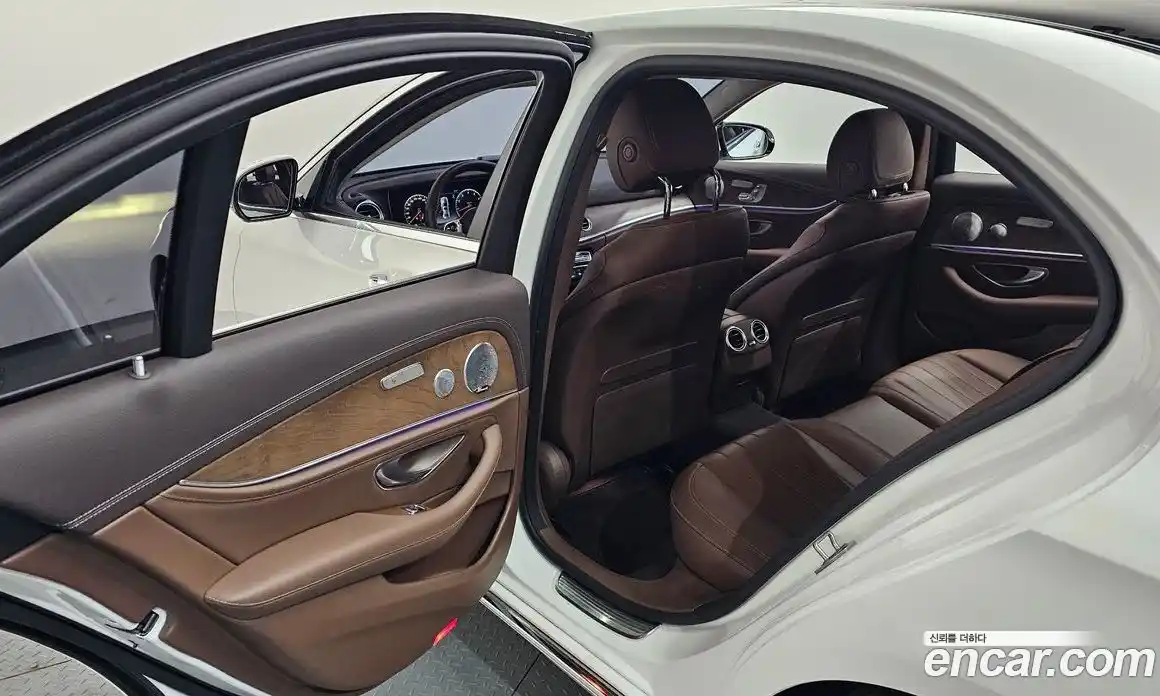 Mercedes-Benz E-Class 2019 2.0 автомат (гидро), фото 18