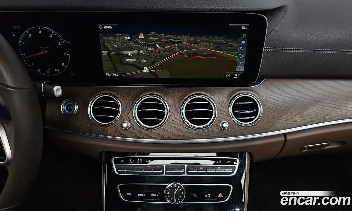Mercedes-Benz E-Class 2019 2.0 автомат (гидро), фото 20