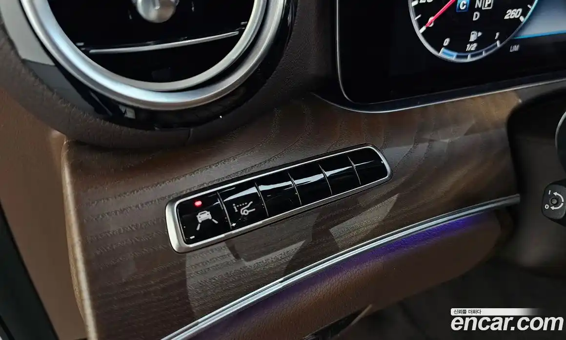 Mercedes-Benz E-Class 2019 2.0 автомат (гидро), фото 30