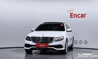 Mercedes-Benz E-Class 2019 2.0 автомат (гидро), миниатюра 3