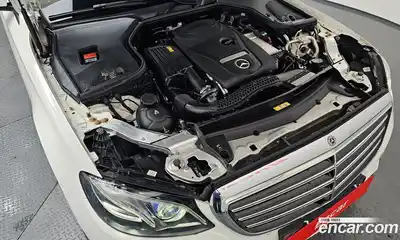 Mercedes-Benz E-Class 2019 2.0 автомат (гидро), миниатюра 6