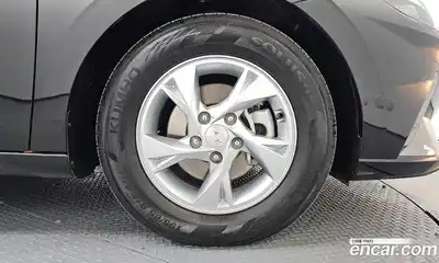 Hyundai Avante 2021 1.6 автомат (гидро), миниатюра 5