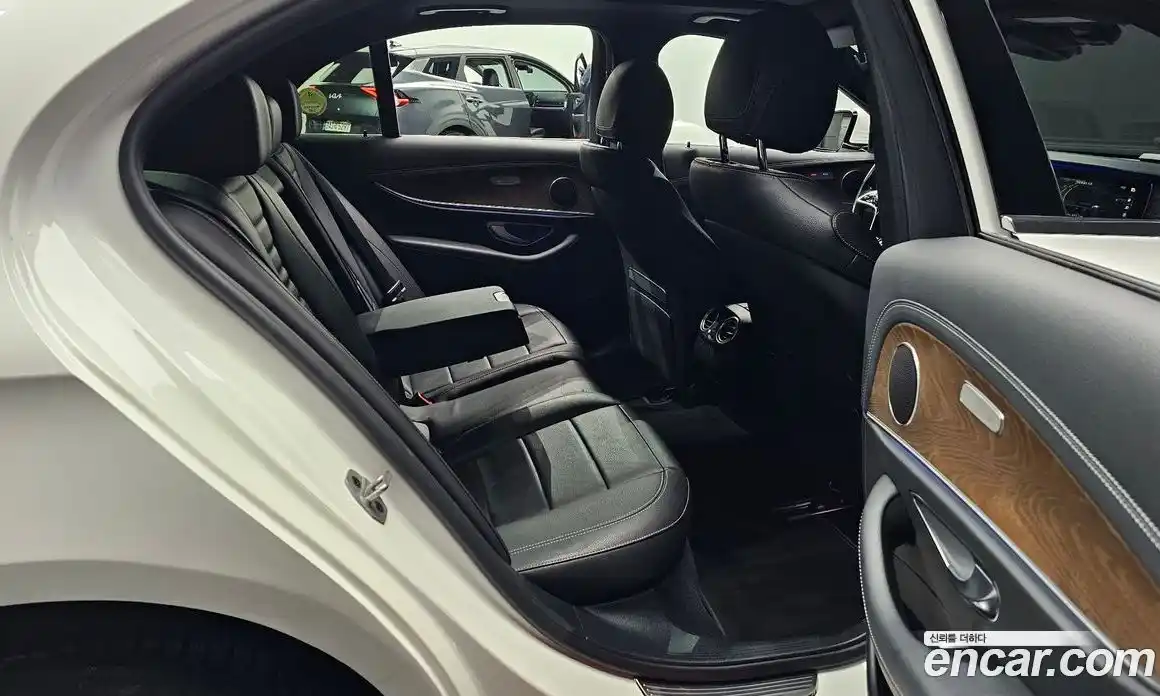 Mercedes-Benz E-Class 2020 2.0 автомат (гидро), фото 12
