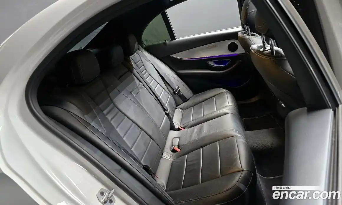 Mercedes-Benz E-Class 2020 2.0 автомат (гидро), фото 13