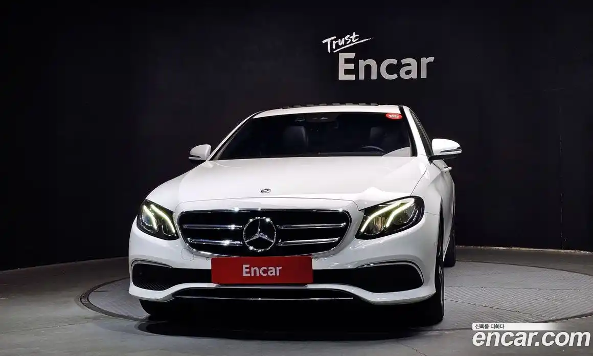 Mercedes-Benz E-Class 2020 2.0 автомат (гидро), фото 3