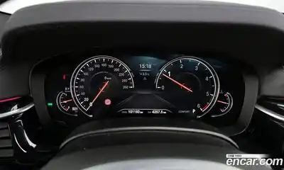 BMW 5 серия 2018 2.0 автомат (гидро), миниатюра 8