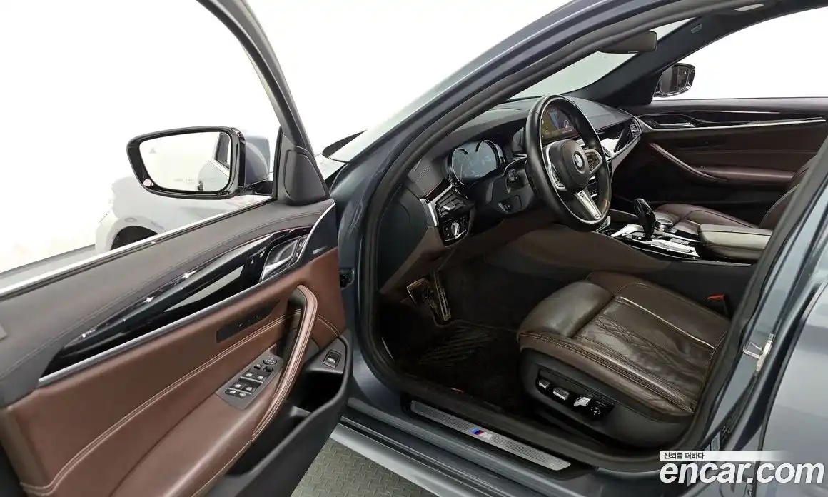 BMW 5 серия 2018 2.0 автомат (гидро), фото 10