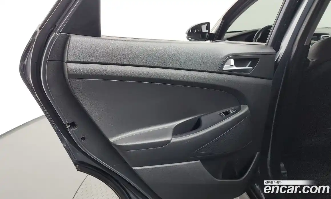 Hyundai Tucson 2016 2.0 автомат (гидро), фото 15
