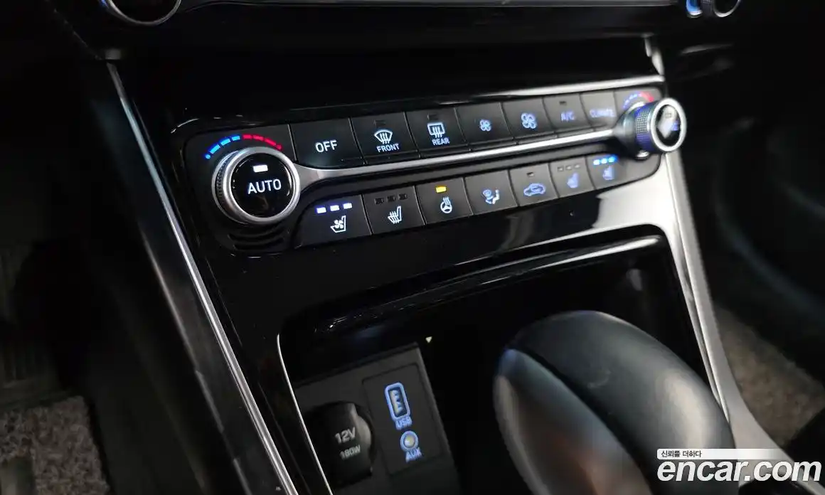 Hyundai Grandeur 2018 2.4 автомат (гидро), фото 20