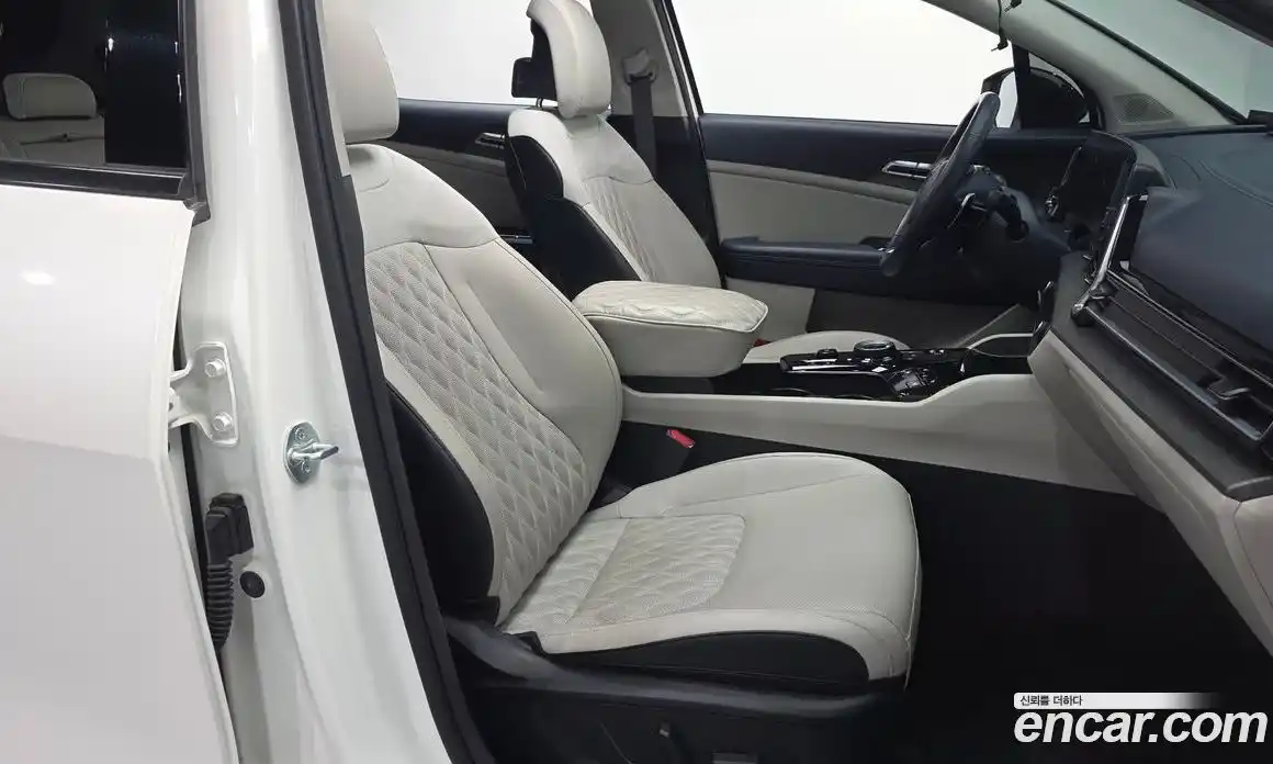Kia Sportage 2023 1.6 автомат (гидро), фото 12