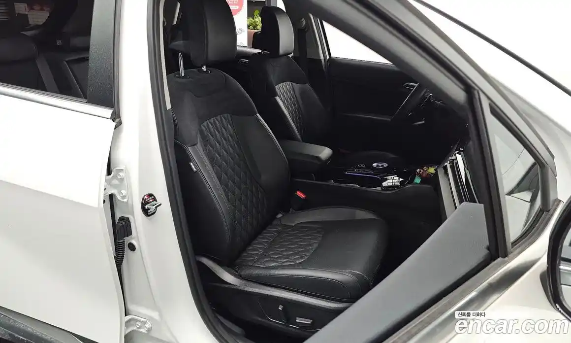 Kia Sportage 2021 1.6 автомат (гидро), фото 16