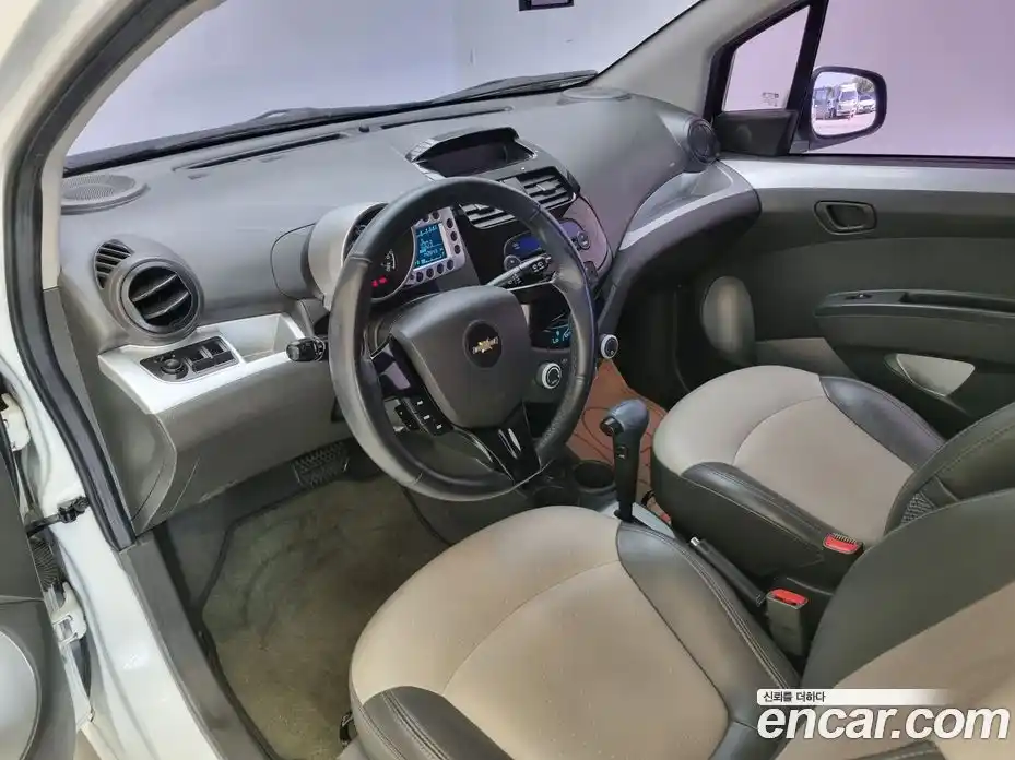 Chevrolet Spark 2012 1.0 автомат (гидро), фото 10
