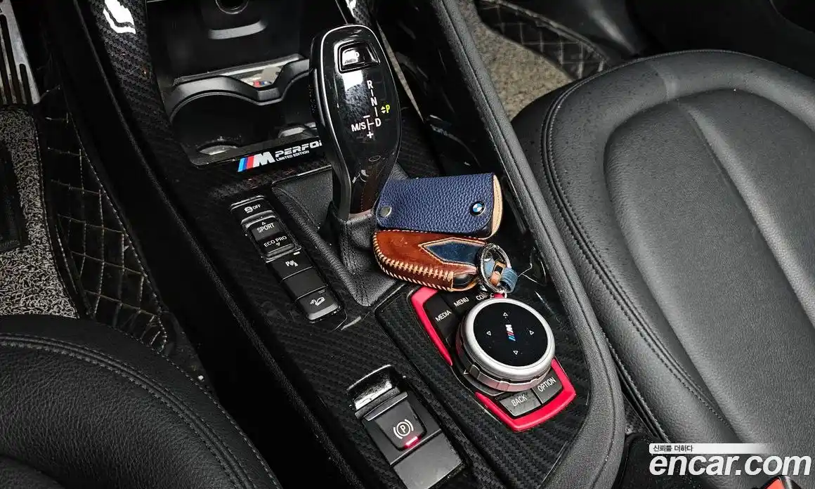 BMW X1 2018 2.0 автомат (гидро), фото 12