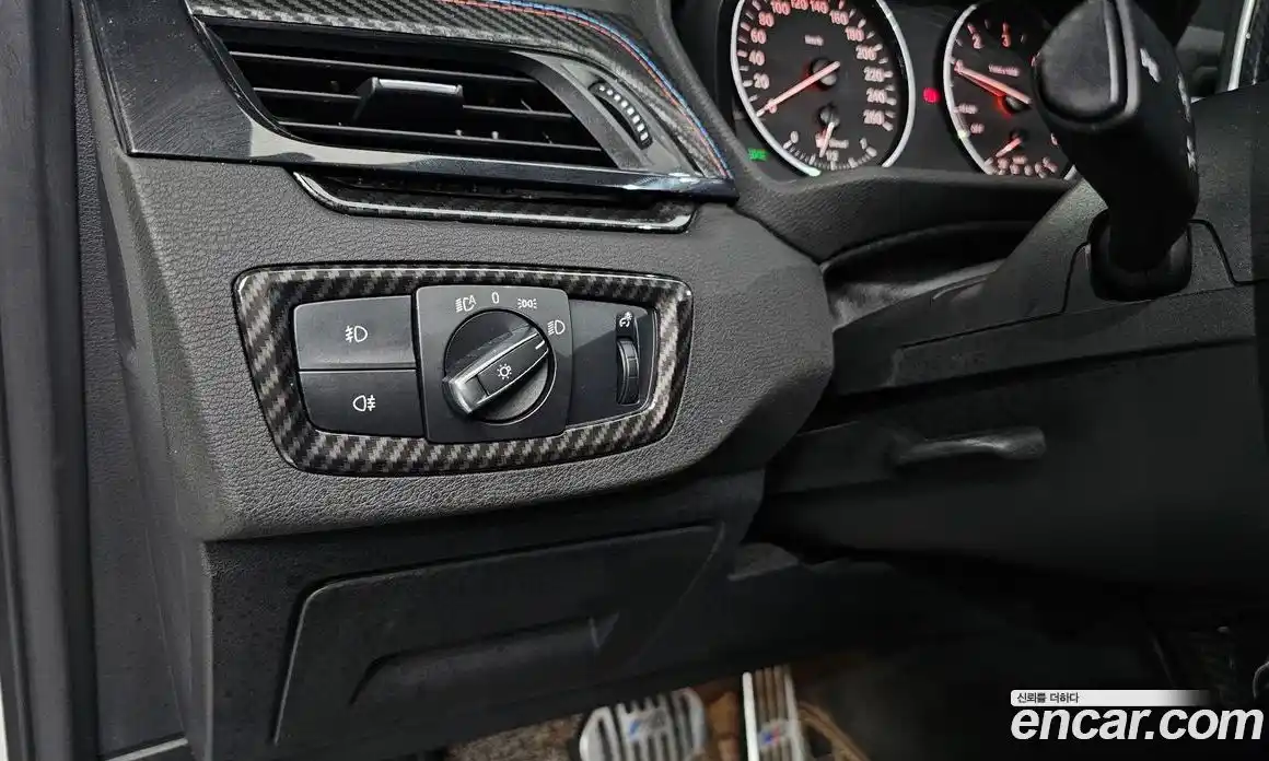 BMW X1 2018 2.0 автомат (гидро), фото 24