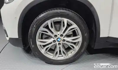 BMW X1 2018 2.0 автомат (гидро), миниатюра 5