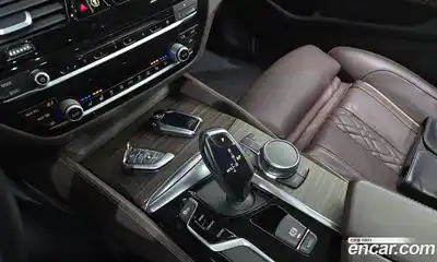 BMW 5 серия 2019 2.0 автомат (гидро), миниатюра 9