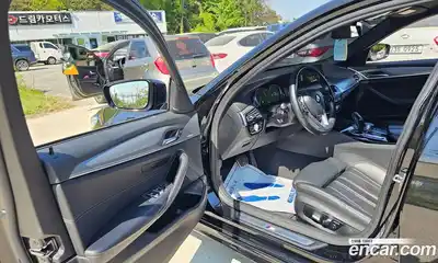 BMW 5 серия 2017 2.0 автомат (гидро), миниатюра 10