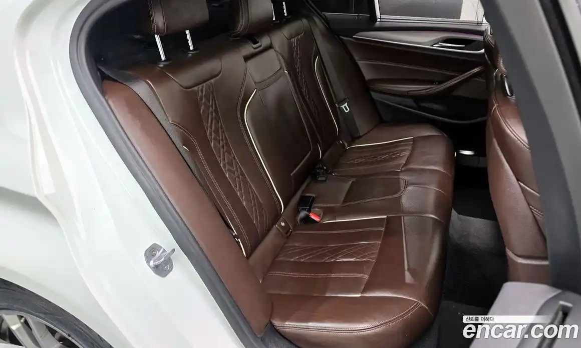 BMW 5 серия 2019 2.0 автомат (гидро), фото 17