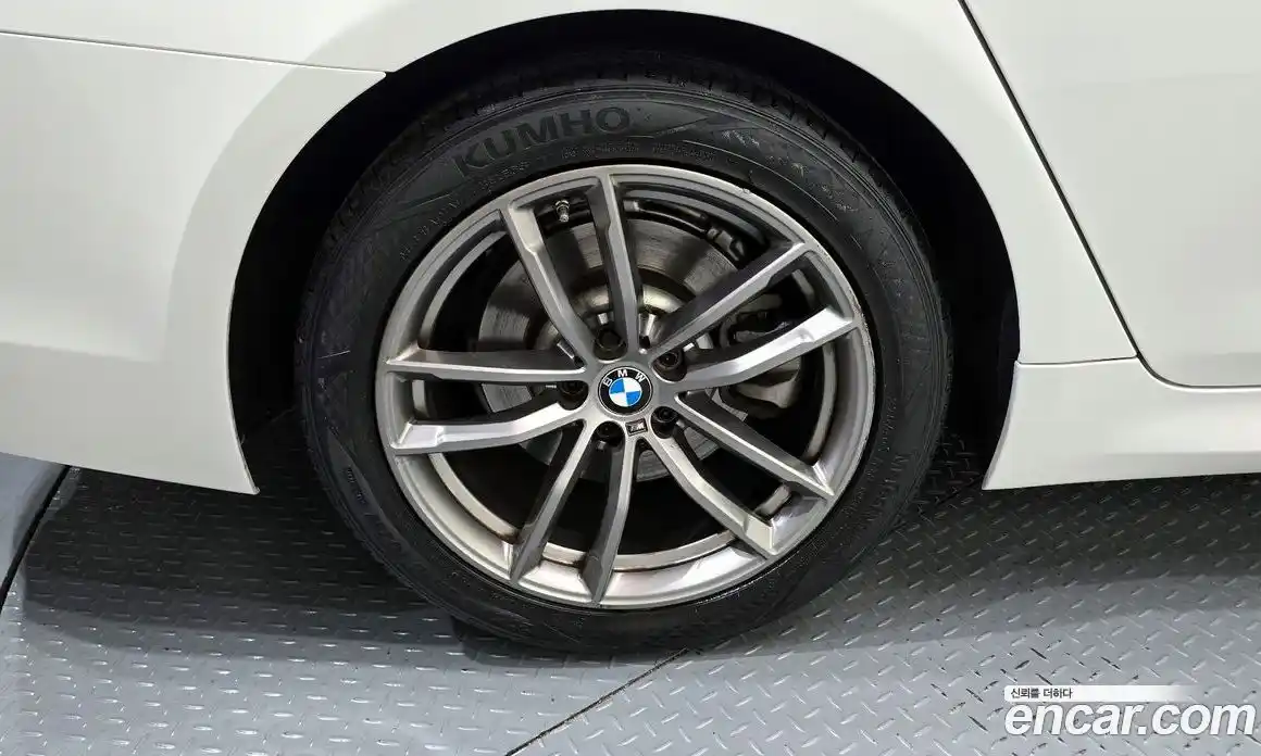 BMW 5 серия 2019 2.0 автомат (гидро), фото 7