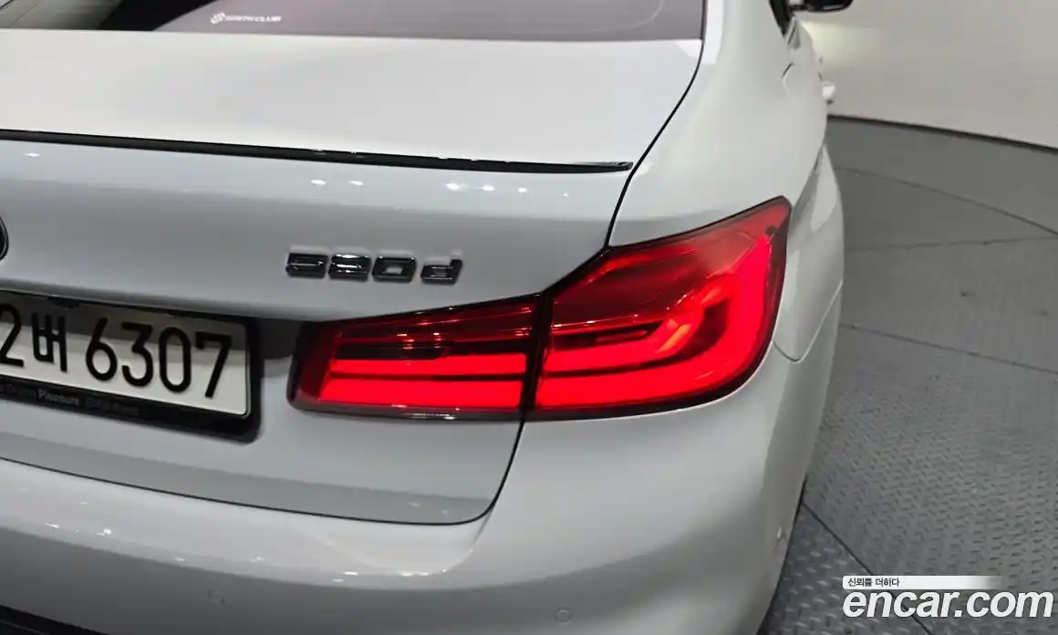 BMW 5 серия 2019 2.0 автомат (гидро), фото 9