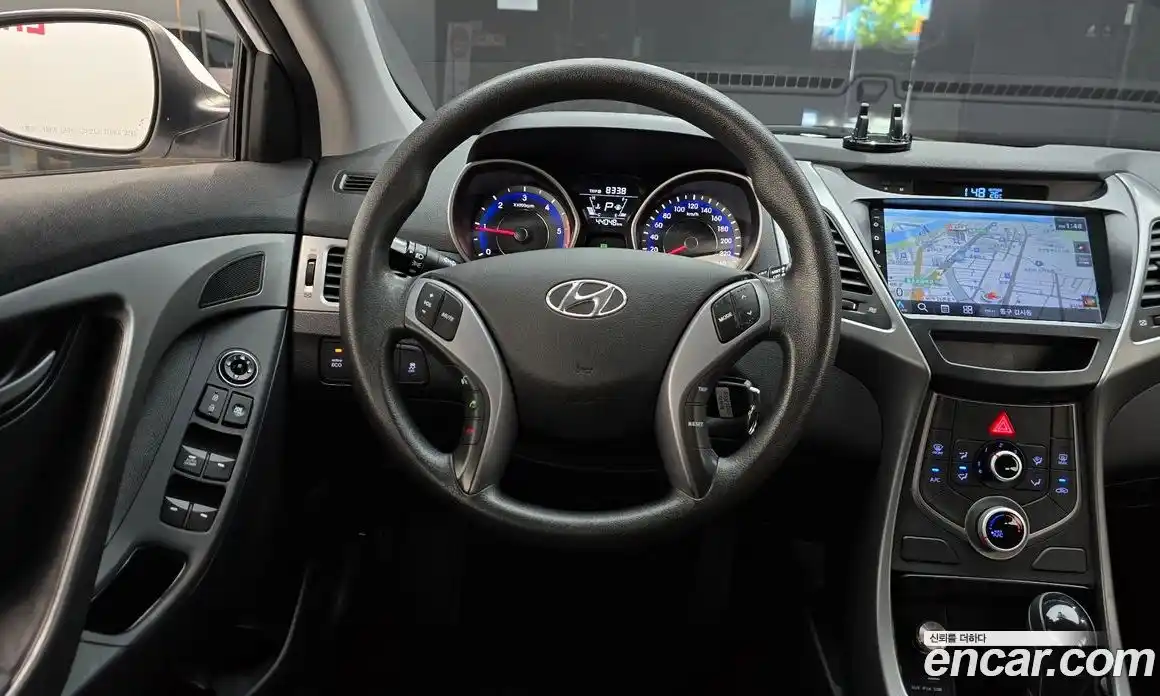 Hyundai Avante 2014 1.6 автомат (гидро), фото 17