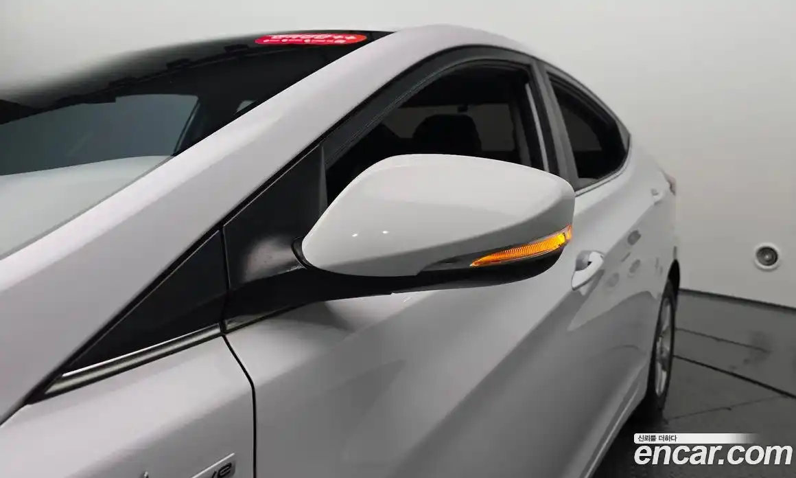 Hyundai Avante 2014 1.6 автомат (гидро), фото 26