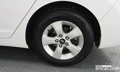 Hyundai Avante 2014 1.6 автомат (гидро), миниатюра 6