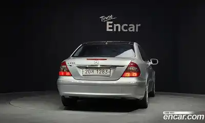 Mercedes-Benz E-Class 2008 3.0 автомат (гидро), миниатюра 4