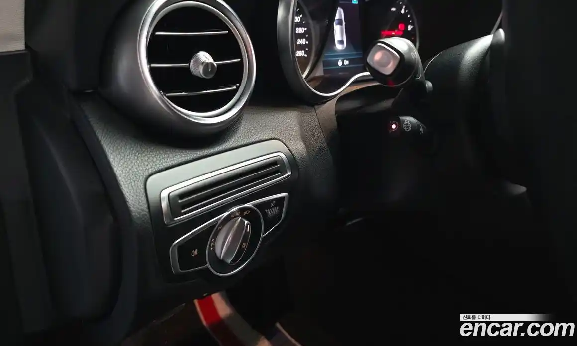 Mercedes-Benz C-Class 2019 1.9 гидро, фото 30 Mercedes-Benz C-Class 2019 1.9 гидро, фото 30