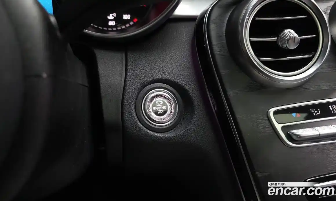 Mercedes-Benz C-Class 2019 1.9 гидро, фото 37 Mercedes-Benz C-Class 2019 1.9 гидро, фото 37