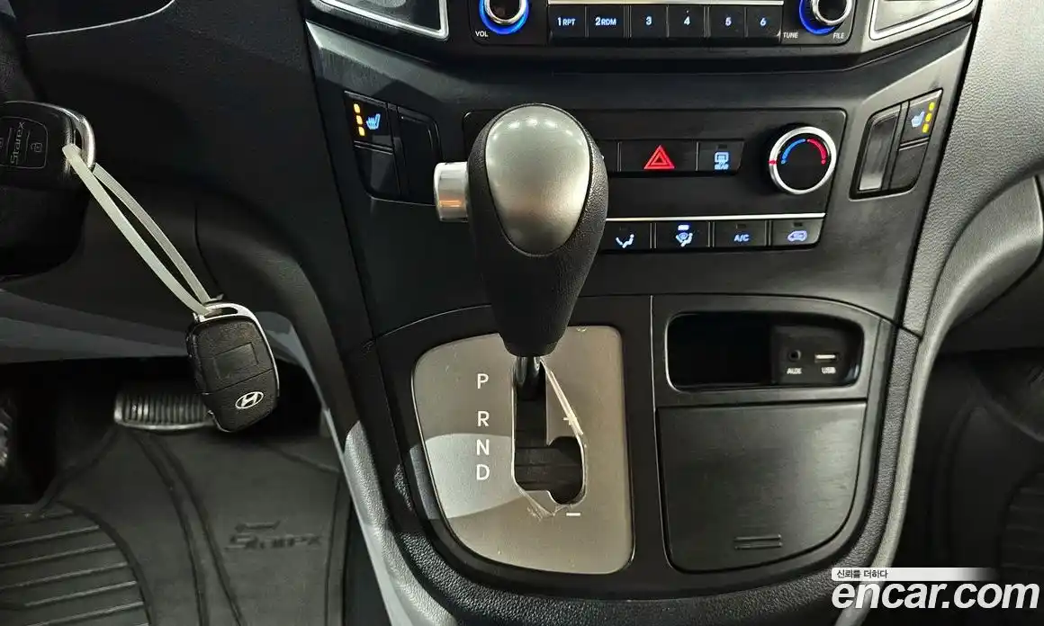 Hyundai Starex 2015 2.5 автомат (гидро), фото 12