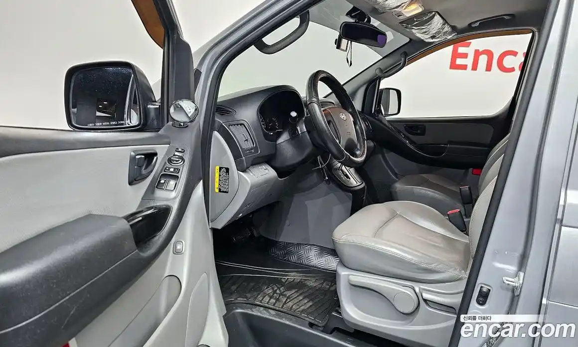 Hyundai Starex 2015 2.5 автомат (гидро), фото 13