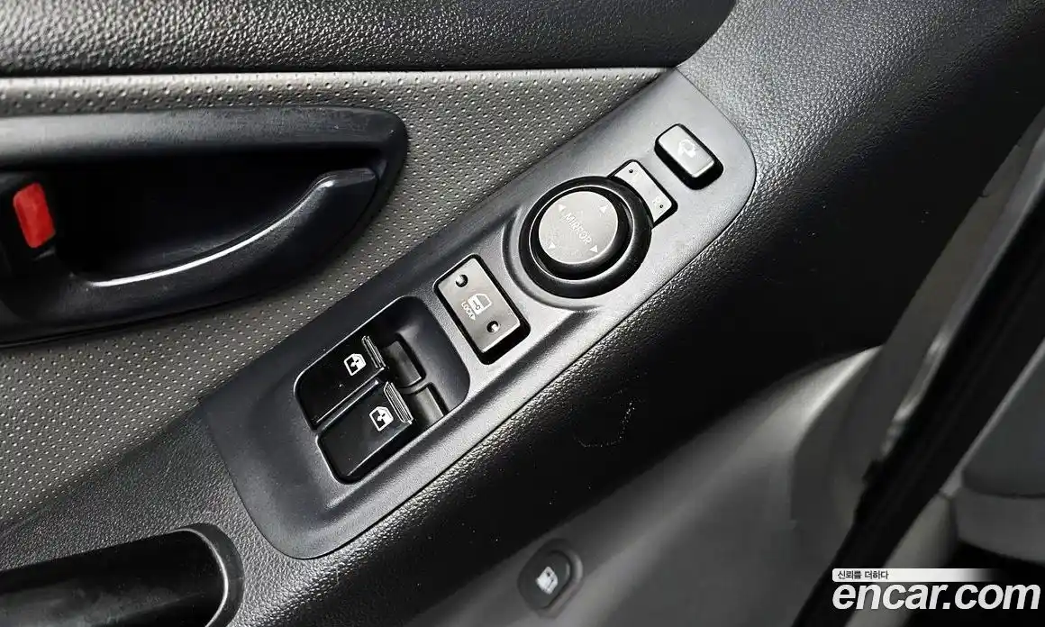 Hyundai Starex 2015 2.5 автомат (гидро), фото 24