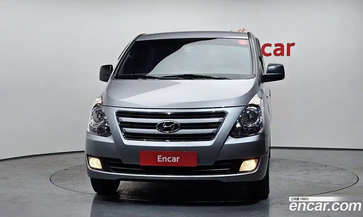 Hyundai Starex 2015 2.5 автомат (гидро), фото 3