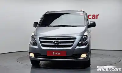 Hyundai Starex 2015 2.5 автомат (гидро), миниатюра 3