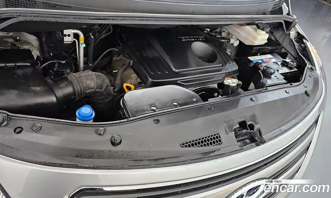 Hyundai Starex 2015 2.5 автомат (гидро), фото 6