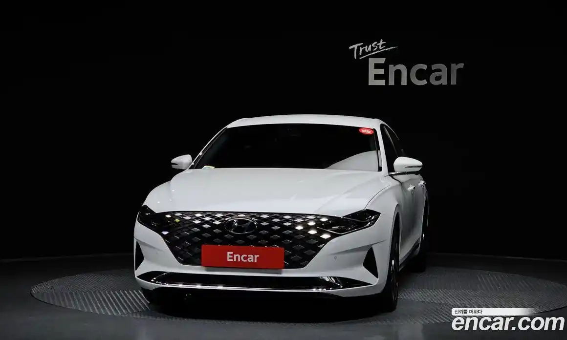 Hyundai Grandeur 2021 3.3 автомат (гидро), фото 3