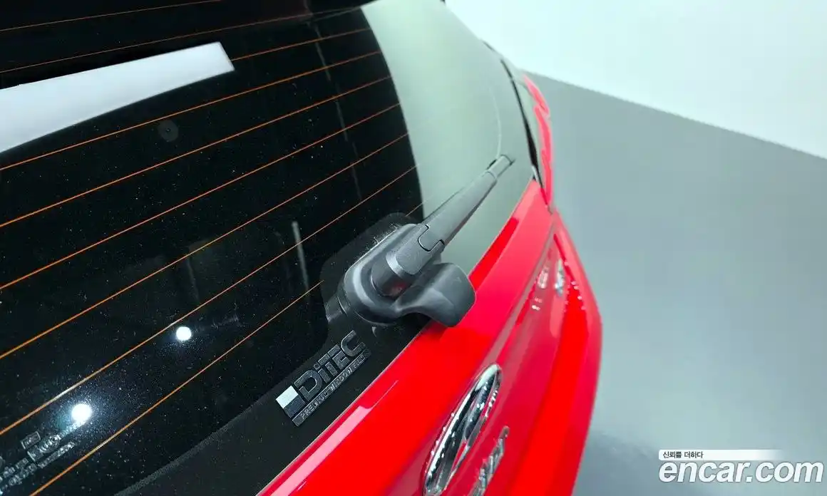 Hyundai Veloster 2018 1.6 автомат (гидро), фото 32