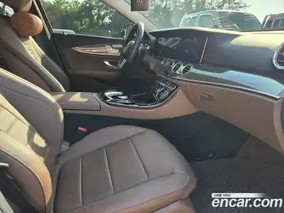 Mercedes-Benz E-Class 2019 2.0 автомат (гидро), миниатюра 10