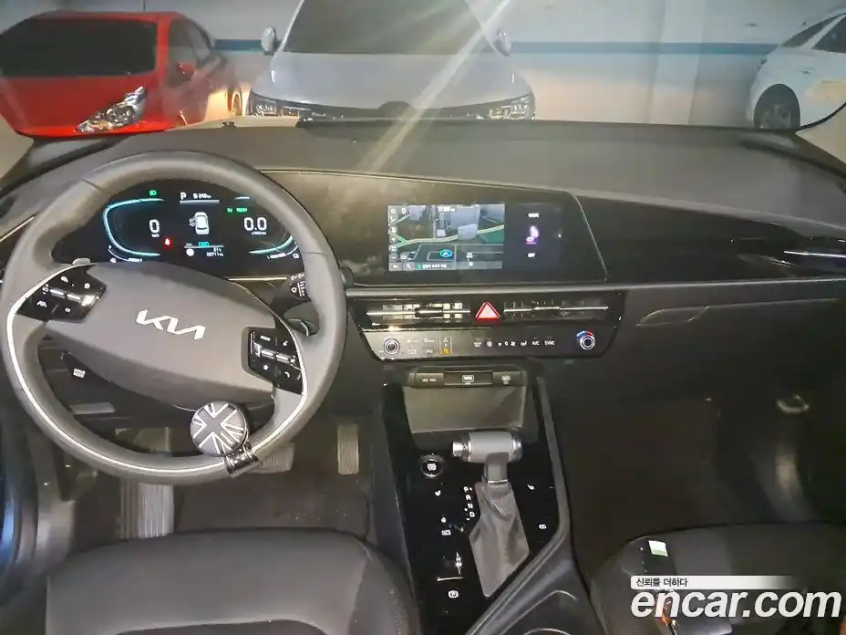 Kia Niro 2022 1.6 автомат (гидро), фото 15
