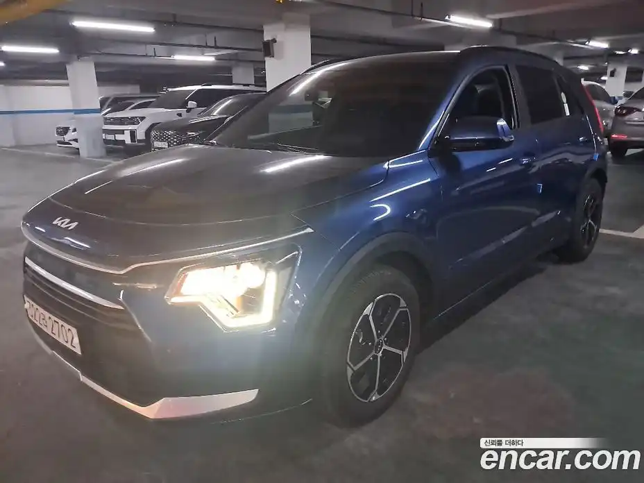 Kia Niro 2022 1.6 автомат (гидро), фото 5