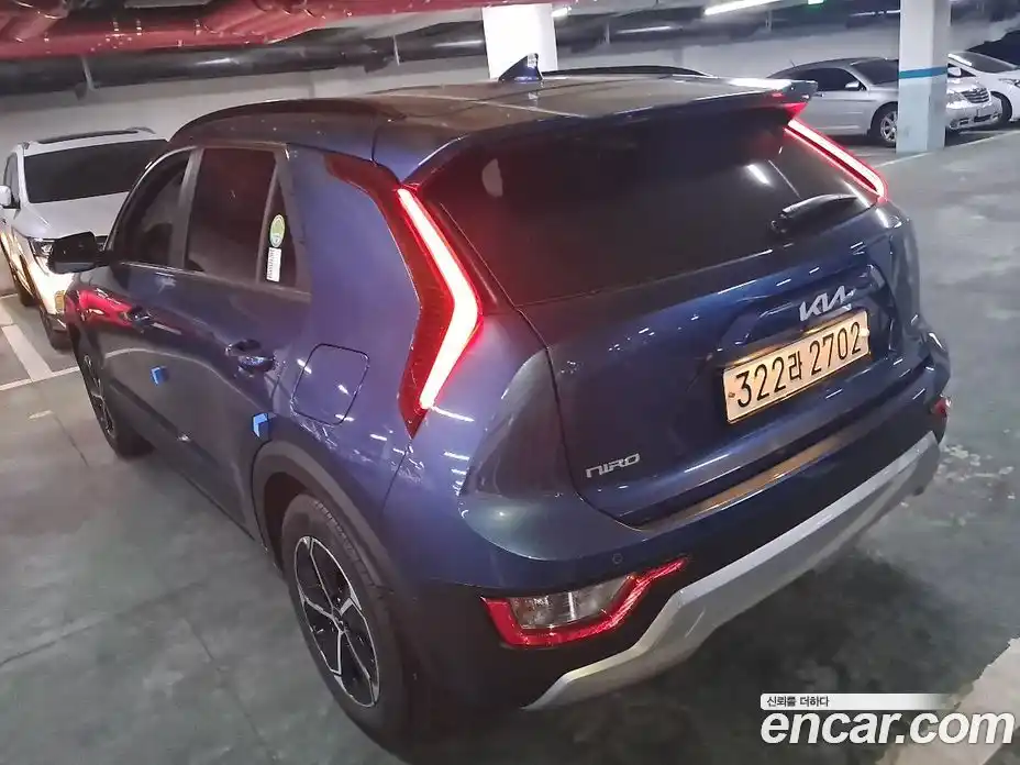 Kia Niro 2022 1.6 автомат (гидро), фото 6