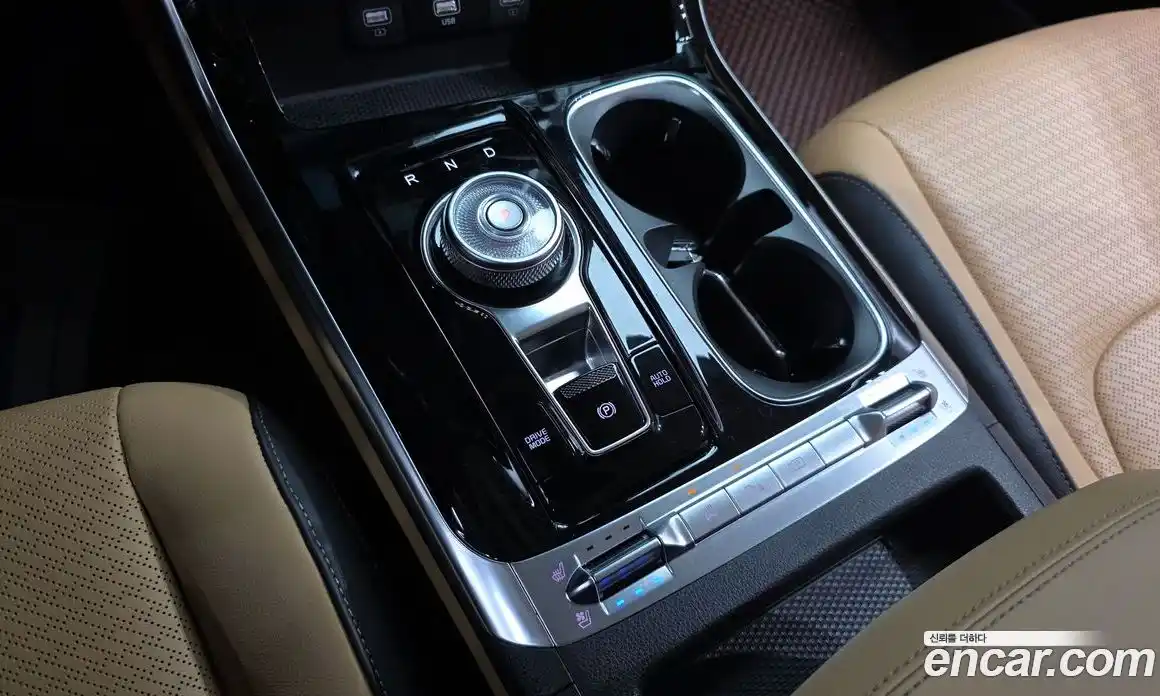 Kia Carnival 2023 3.5 автомат (гидро), фото 12