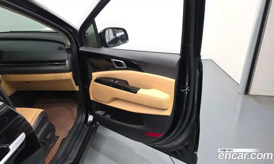 Kia Carnival 2023 3.5 автомат (гидро), фото 15